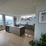 Luxury Villa Stunning View - Ons